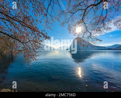 Lugano, Schweiz. Atemberaubender Blick auf die Schweizer Stadt, umgeben von See und Bergen. Stockfoto