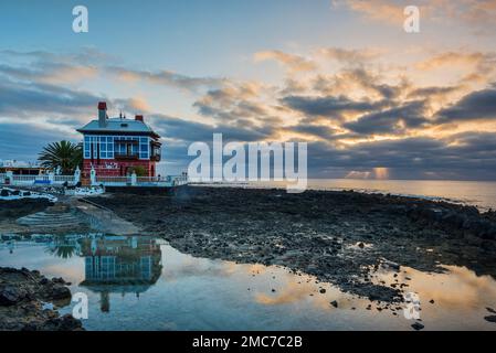 Casa Juanita House im Fischerdorf Arrieta auf Lanzarote, Kanarische Inseln. Stockfoto