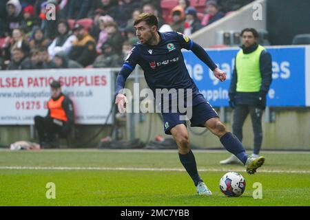 Harry Pickering von Blackburn Rover in Aktion während des EFL Sky Bet Championship-Spiels zwischen Bristol City und Blackburn Rover am Ashton Gate, Bristol, England, am 21. Januar 2023. Foto von Scott Boulton. Nur redaktionelle Verwendung, Lizenz für kommerzielle Verwendung erforderlich. Keine Verwendung bei Wetten, Spielen oder Veröffentlichungen von Clubs/Ligen/Spielern. Kredit: UK Sports Pics Ltd/Alamy Live News Stockfoto