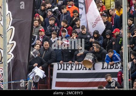 Reggio Calabria, Italien. 21. Januar 2023. Fans von Reggina während Reggina 1914 vs Ternana Calcio, italienisches Fußballspiel der Serie B in Reggio Calabria, Italien, Januar 21 2023 Kredit: Independent Photo Agency/Alamy Live News Stockfoto