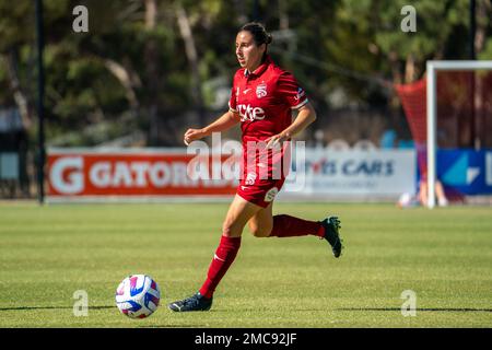 Adelaide, Australien. 21. Januar 2023. Adelaide, Südaustralien, Januar 21. 2023: Melindaj Barbieri (7 Adelaide United) dribbelt während des A-League-Spiels der Liberty zwischen Adelaide United und Melbourne Victory im ServiceFM Stadium in Adelaide, Australien. (NOE Llamas/SPP) Guthaben: SPP Sport Press Photo. Alamy Live News Stockfoto