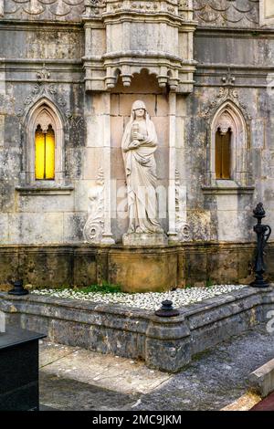 19. jahrhundert Wal Friedhof Erbe der Stadt Castro Urdiales und erklärte der kulturellen Interesse mit der Kategorie des Baudenkmals, Kantabrien, Spanien. Stockfoto