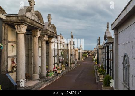 19. jahrhundert Wal Friedhof Erbe der Stadt Castro Urdiales und erklärte der kulturellen Interesse mit der Kategorie des Baudenkmals, Kantabrien, Spanien. Stockfoto