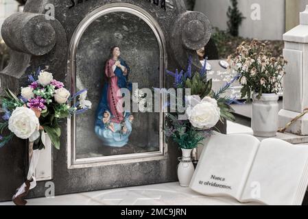 19. jahrhundert Wal Friedhof Erbe der Stadt Castro Urdiales und erklärte der kulturellen Interesse mit der Kategorie des Baudenkmals, Kantabrien, Spanien. Stockfoto