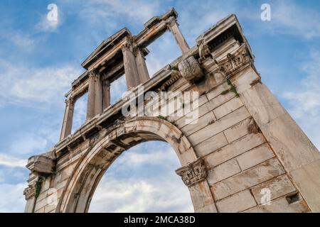 Athen, Attika, Griechenland. Der Bogen des Hadrian, am häufigsten auf Griechisch als Hadrian's Gate bekannt Stockfoto