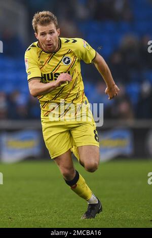 Cardiff, Großbritannien. 21. Januar 2023. Billy Mitchell #8 von Millwall während des Sky Bet Championship-Spiels Cardiff City vs Millwall im Cardiff City Stadium, Cardiff, Großbritannien, 21. Januar 2023 (Foto von Mike Jones/News Images) in Cardiff, Großbritannien, am 1./21. Januar 2023. (Foto: Mike Jones/News Images/Sipa USA) Guthaben: SIPA USA/Alamy Live News Stockfoto