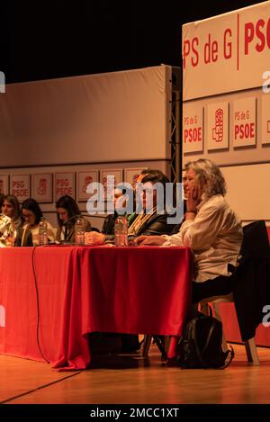 Cangas, Spanien, 21. Januar 2023: Vorstellung der PSOE-Kandidaten für die Bürgermeisterschaft durch David Regades Stockfoto