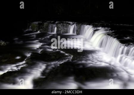 Aysgarth Falls in den wunderschönen Yorkshire Dales in North Yorkshire, Großbritannien Stockfoto