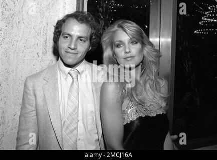 Heather Thomas und sein Verlobter George Fortmuller bei der ABC-Affiliates-Party im Century Plaza Hotel am 12. Mai 1982 in Los Angeles, Kalifornien. Kredit: Ralph Dominguez/MediaPunch Stockfoto