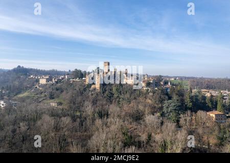 Castell'Arquato, Piacenza, Italien, Panoramaaussicht der Drohne aus der Vogelperspektive Stockfoto