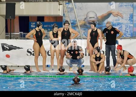 Triest, Italien. 21. Januar 2023. Marco Capanna (SIS ROMA) während Pallanuoto Triest vs SIS Roma, Waterpolo Italian Serie A1 Frauenspiel in Triest, Italien, Januar 21 2023 Kredit: Independent Photo Agency/Alamy Live News Stockfoto