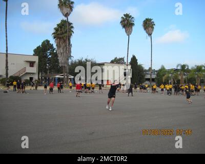 1. Medizinisches Bataillon führt körperliches Training durch. Stockfoto