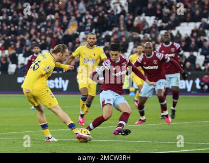 Tom Davies von Everton während des Fußballspiels der englischen Premier League zwischen West Ham United und Everton im Londoner Stadion am 21. Januar 20 Stockfoto