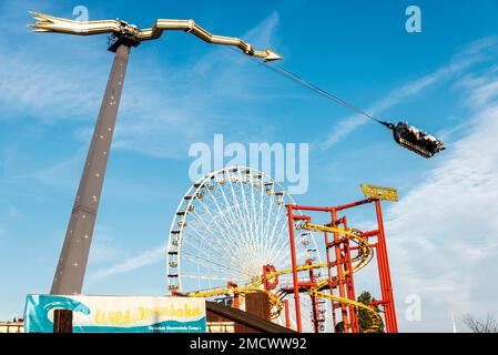 Wien, Österreich - 16. Oktober 2022: Tornado in der Wurstelprater oder Prater, Vergnügungspark in Leopoldstadt, Wien, Österreich. Stockfoto