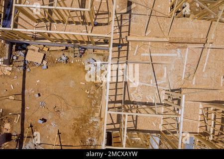 Rahmenbalken von im Bau befindlichen Neubauten im Wohnungsbau Stockfoto