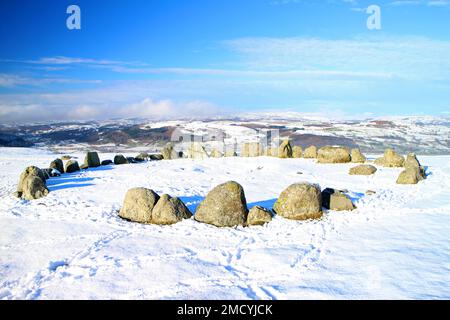 Moel Ty Uchaf Steinkreis im Winter, Llandrillo Stockfoto