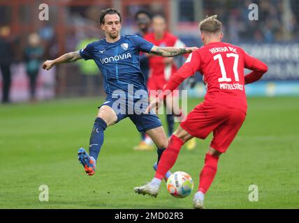 Bochum, Deutschland. 21. Januar 2023. firo : 01/21/2023 Fußball, 1. Liga, 1. Bundesliga, Staffel 2022/2023, VfL Bochum - Hertha BSC Berlin 3:1 Duels, Simon Zoller Kredit: dpa/Alamy Live News Stockfoto