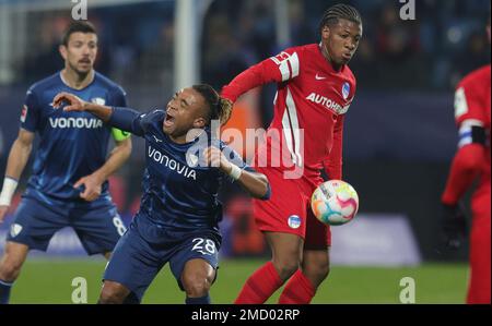 Bochum, Deutschland. 21. Januar 2023. firo : 01/21/2023 Fußball, 1. Liga, 1. Bundesliga, Staffel 2022/2023, VfL Bochum - Hertha BSC Berlin 3:1 Duels, Pierre Kunde Credit: dpa/Alamy Live News Stockfoto