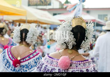 Tembleques, Haaraccessoires der Panamaischen Pollera Stockfoto