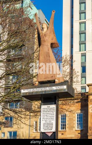 Statue auf Broomielaw, in der Nähe des Flusses Clyde, als Denkmal für die Freiwilligen, die aus Glasgow in den spanischen Bürgerkrieg von 1936 bis 1939 kamen. Stockfoto