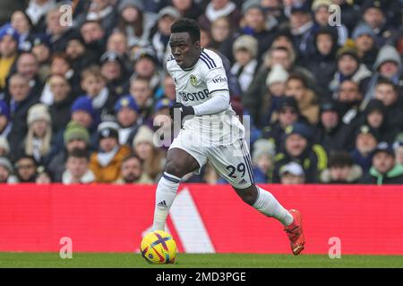 Leeds, Großbritannien. 22. Januar 2023. Wilfried Gnonto #29 von Leeds United bricht beim Premier League-Spiel Leeds United gegen Brentford in Elland Road, Leeds, Großbritannien, am 22. Januar 2023 (Foto von Mark Cosgrove/News Images) in Leeds, Großbritannien, am 1./22. Januar 2023 mit dem Ball. (Foto: Mark Cosgrove/News Images/Sipa USA) Guthaben: SIPA USA/Alamy Live News Stockfoto