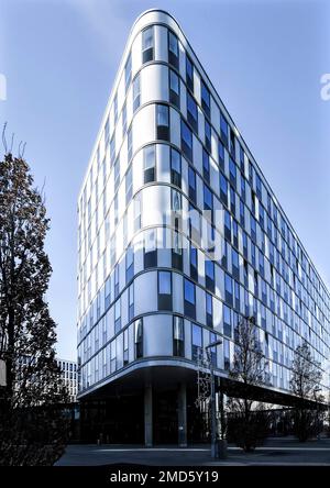 Wien, Österreich, 2019. Dez.: Hotelfassade Courtyard by Marriott Vienna Prater Messe Teil des Viertel2 Plus-Projekts am Wiener Prater Stockfoto