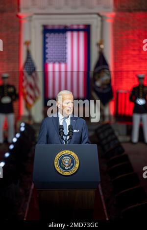 Präsident Joe Biden spricht am Donnerstag, den 1. September 2022, am Independence Square in Philadelphia über die Seele der Nation. Stockfoto