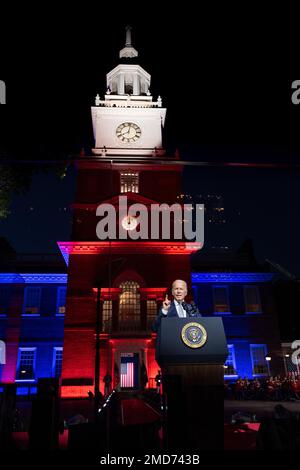 Präsident Joe Biden spricht am Donnerstag, den 1. September 2022, am Independence Square in Philadelphia über die Seele der Nation Stockfoto