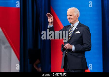 Reportage: Präsident Joe Biden nimmt am Montag, den 16. Februar 2021, mit Anderson Cooper am CNN Town Hall am Pabst Theater in Milwaukee Teil Stockfoto
