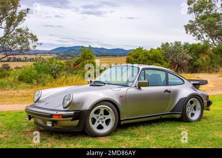 Silber 1981 Porsche 911 (930) Coupé Stockfoto