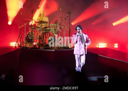 Verona, Italien. 28. April 2022. Eine italienische Rockband von Maneskin auf der Bühne während ihrer ersten italienischen Live tritt nach den Pandemiefällen am 28. April 2022 in der Arena di Verona in Verona, Italien auf (Foto von Roberto Tommasini/NurPhoto) Kredit: NurPhoto SRL/Alamy Live News Stockfoto