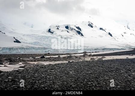 Die sich ändernden Wetterbedingungen in der Antarktis führen zu großen Schwankungen der etablierten saisonalen Rhythmen und Veränderungen der physischen Umgebung Stockfoto