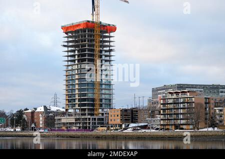 Bau der Quinpool Road 7177, eines 32-stöckigen Wohnturms, im Stadtviertel Armdale von Halifax, Nova Scotia, Kanada Stockfoto