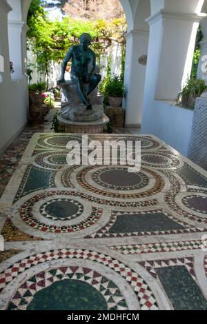 Villa San Michele ist das Lebenswerk des schwedischen Arztes und Autors Axel Munthe (1857-1949) auf der Insel Capri. Es ist von einem Impuls umgeben Stockfoto
