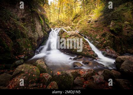 La petite Cascade de Tendon, Frankreich, Vogesen, Automobile Stockfoto