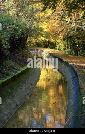 Canal de la Siagne, Alpes Maritimes, 06, Cote d'Azur, Frankreich Stockfoto