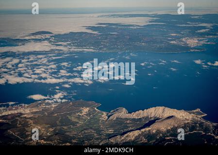 Tanger Med und Straße von Gibraltar aus der Vogelperspektive Stockfoto