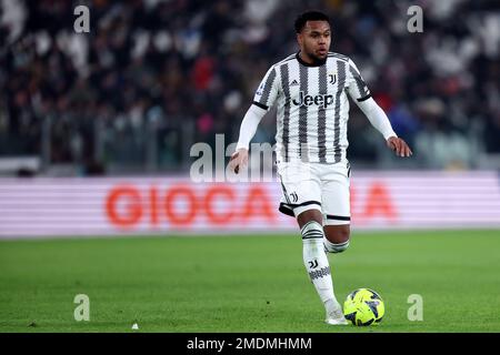 Turin, Italien. 22. Januar 2023. Weston Mckennie vom FC Juventus in Aktion während des Fußballspiels der Serie A vor dem FC Juventus und Atalanta BC im Allianz Stadium am 22. Januar 2023 in Turin, Italien . Kredit: Marco Canoniero/Alamy Live News Stockfoto