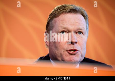 Zeist, Niederlande. 23. Januar 2023. ZEIST, NIEDERLANDE - JANUAR 23: Trainer Ronald Koeman aus den Niederlanden während einer Pressekonferenz der niederländischen Männer-Fußballmannschaft auf dem KNVB Campus am 23. Januar 2023 in Zeist, Niederlande (Foto von Broer van den Boom/Orange Pictures) Kredit: Orange Pics BV/Alamy Live News Stockfoto