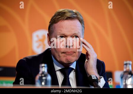Zeist, Niederlande. 23. Januar 2023. ZEIST, NIEDERLANDE - JANUAR 23: Trainer Ronald Koeman aus den Niederlanden während einer Pressekonferenz der niederländischen Männer-Fußballmannschaft auf dem KNVB Campus am 23. Januar 2023 in Zeist, Niederlande (Foto von Broer van den Boom/Orange Pictures) Kredit: Orange Pics BV/Alamy Live News Stockfoto