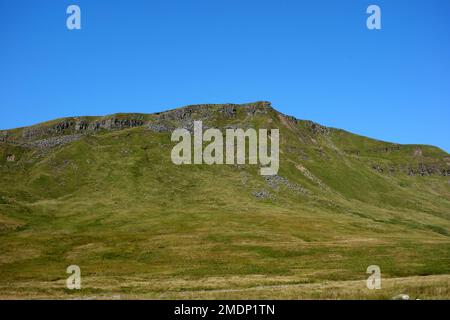 Die NAB on Wild Boar fiel vom Mallerstang Common im Eden Valley, Yorkshire Dales National Park, England, Großbritannien Stockfoto