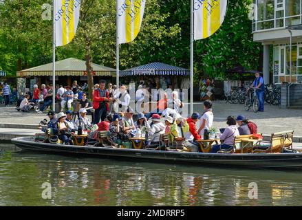 Bootsfahrt, großer Spreewaldhafen, Luebbenau, Brandenburg, Deutschland Stockfoto