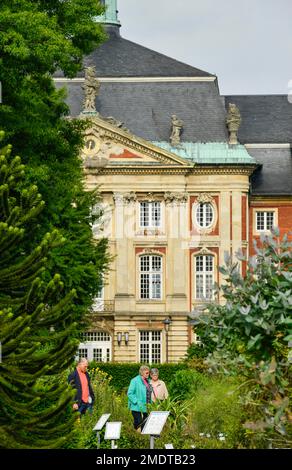 Botanischer Garten, Schloss, Hauptgebäude Westfälische Wilhelms-Universität, Münster, Nordrhein-Westfalen, Deutschland Stockfoto