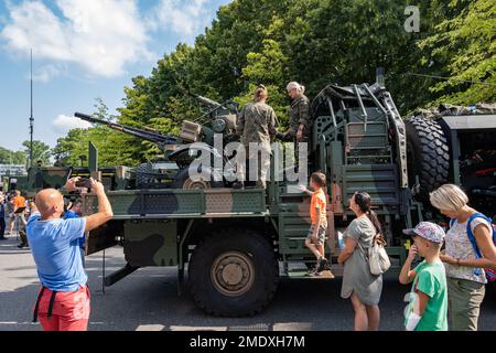 Warschau, Polen - 14. August 2022 - Bewohner des PSR-A Pilica Artilleriesystems am polnischen Armeetag (Tag der Streitkräfte) Nationalfeiertag Stockfoto