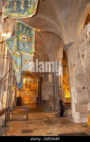 Im Inneren der Ely Cathedral, der drittlängsten mittelalterlichen Kathedrale in England Stockfoto