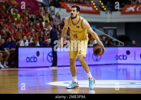 NIKOLA KALINIC hüpft den Ball während des Spiels, UCAM Murcia CB gegen BARCA, ACB, Endesa Basketball Liga, Basketball First Division, reguläre Liga, Stockfoto