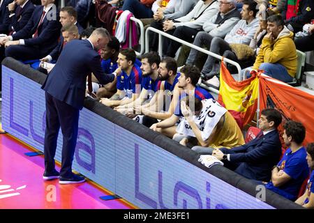 SARUNAS JASIKEVICIUS spricht mit den Spielern, während des Spiels UCAM Murcia CB gegen BARCALA, ACB, Endesa Basketball League, Basketball First Division, Regula Stockfoto