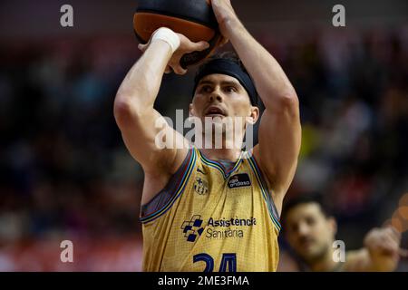 Kyle Kuric wirft den Ball während des Spiels in den Korb, UCAM Murcia CB gegen BARCOA, ACB, Endesa Basketball League, Basketball First Division, Regular Stockfoto