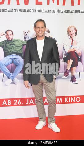 München, Deutschland. 23. Januar 2023. Der Schauspieler Moritz Bleibtreu kommt zur Premiere des Films „Caveman“ in der Astor Filmlounge im ARRI. Kredit: Felix Hörhager/dpa/Alamy Live News Stockfoto