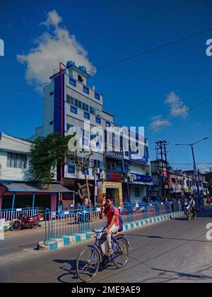 25.09.2021 raiganj West bengal india, Straßenblick auf die indian Road im Westen bengals indiens Stockfoto